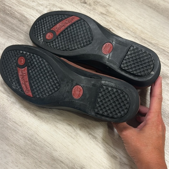 Gravity Defyer Mary Jane Shoes | Brown Two-Tone Leather Comfort Slip-On | 10 NWT - Picture 5 of 13